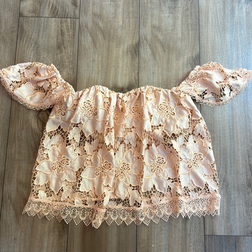 Lovers and friends crop top